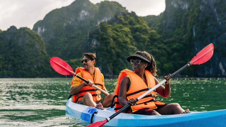Best Solo Travel Groups to Join for Safe, Social, and Stress-Free Adventures